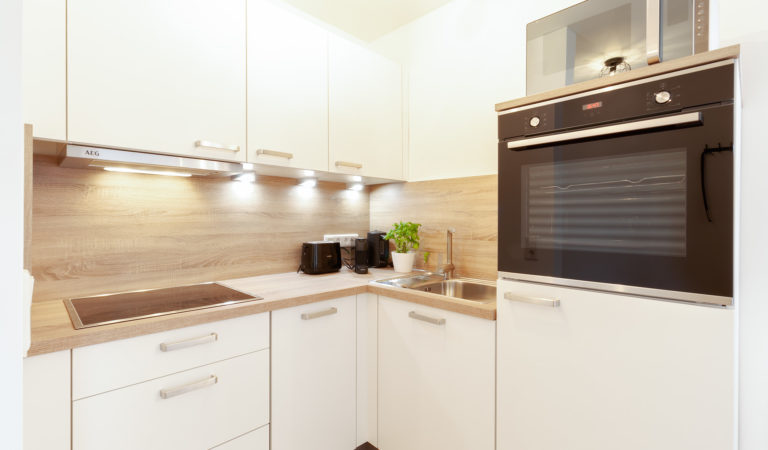 Apartment-Ferienwohnung-buchen-Apartement-möbilierte Küche (48)
